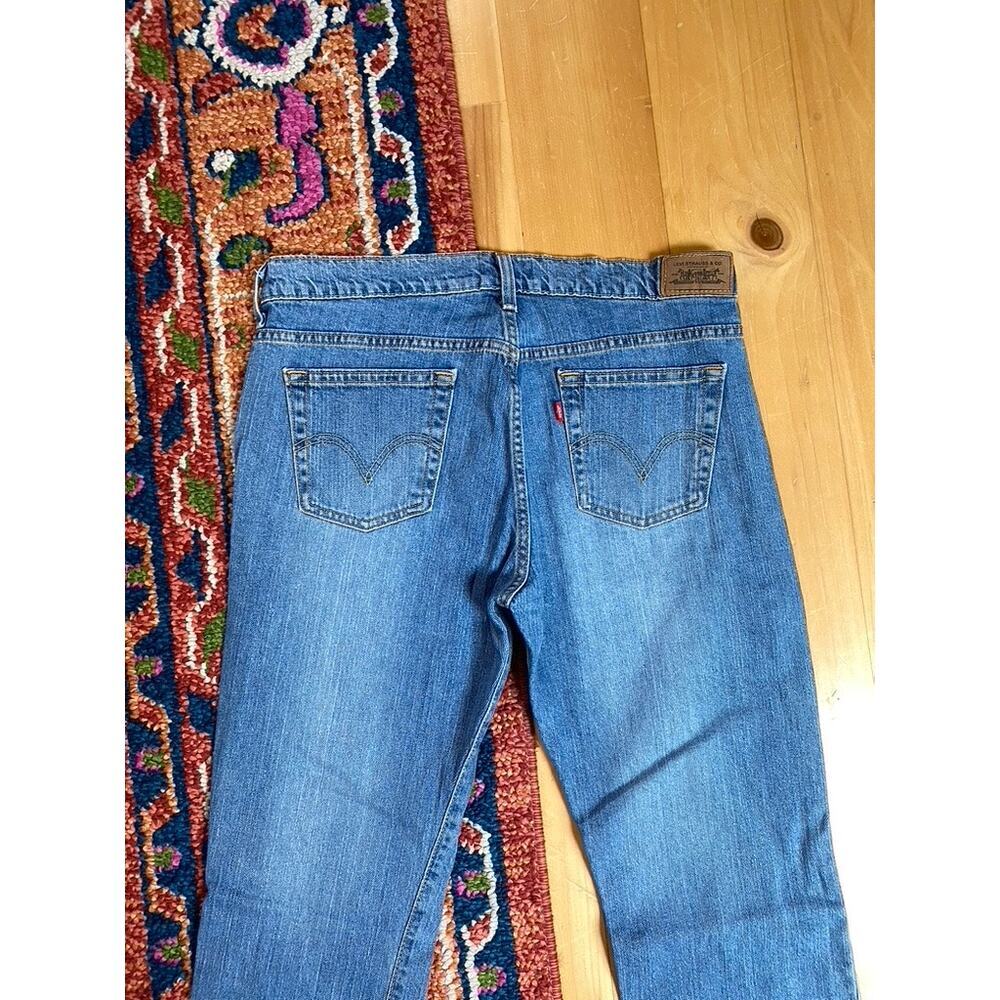 Levi 515 Low Rise Bootcut - Picture 5 of 8